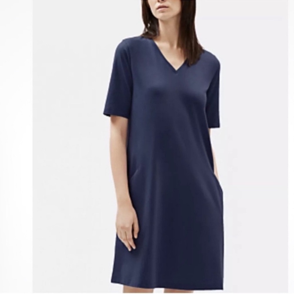 XS Eileen Fisher Cotton Stretch V-Neck Dress
Chambray Blue